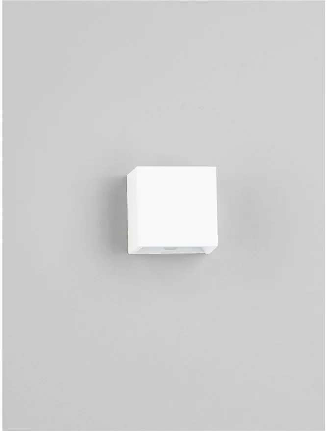 Aplică exterior TESS LED 2 W, 220-240 V, 100 lm, 3000K, IP65, acril 3